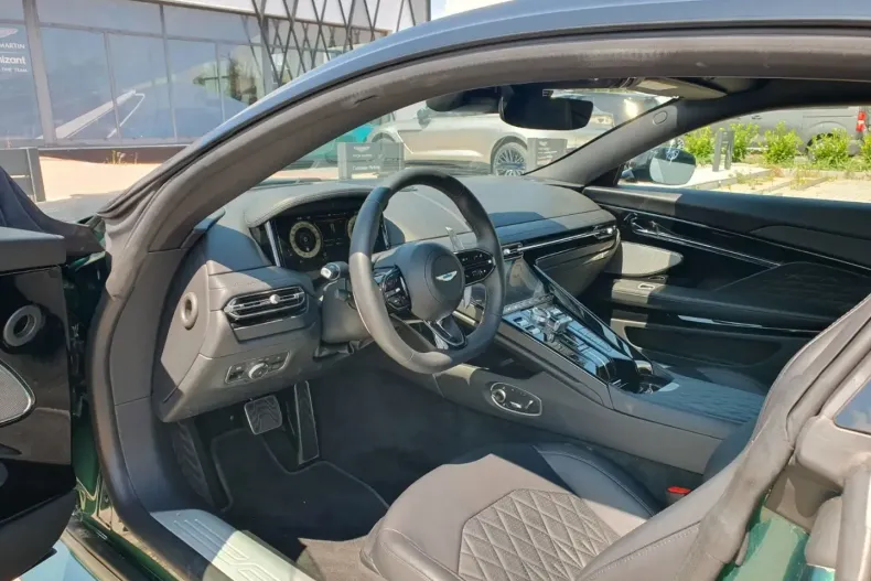 Aston Martin DB12 din 2025 cu 3.000 km - oferta AST154542 - foto 7