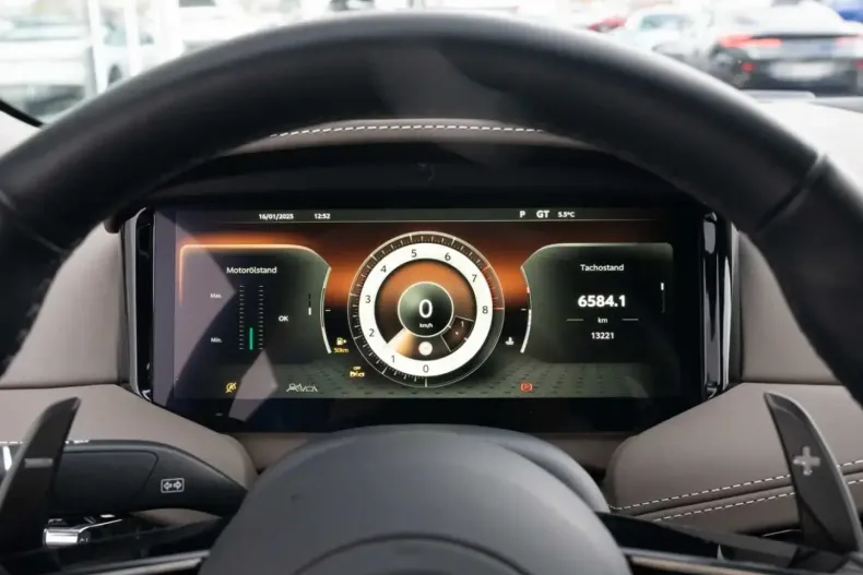 Aston Martin DB12 din 2024 cu 13.300 km - oferta AST154543 - foto 6