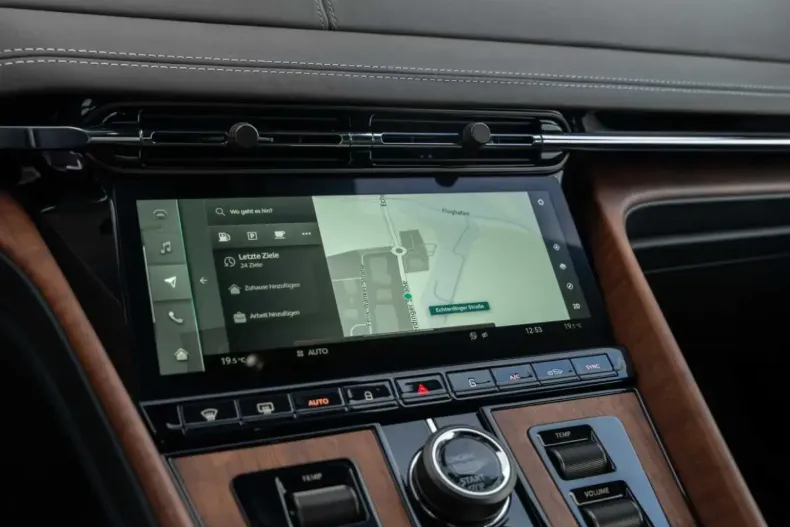 Aston Martin DB12 din 2024 cu 13.300 km - oferta AST154543 - foto 10