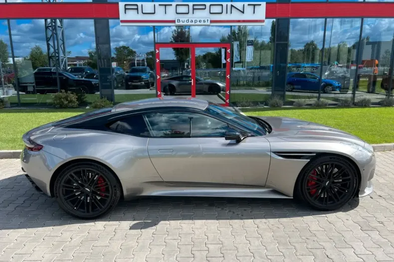 Aston Martin DB12 din 2023 cu 3.490 km - oferta AST154545 - foto 4