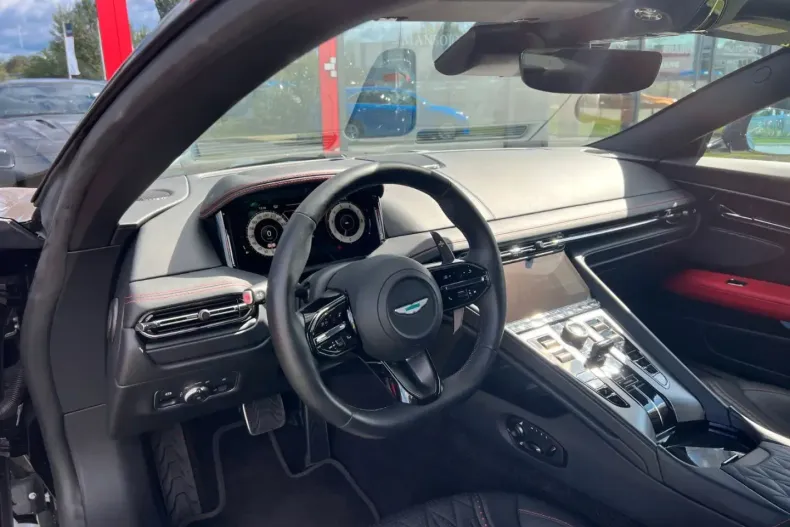 Aston Martin DB12 din 2023 cu 3.490 km - oferta AST154545 - foto 11