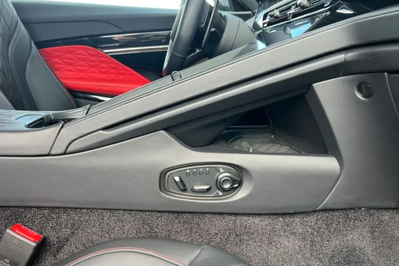 Aston Martin DB12 din 2023 cu 3.490 km - oferta AST154545 - foto 22