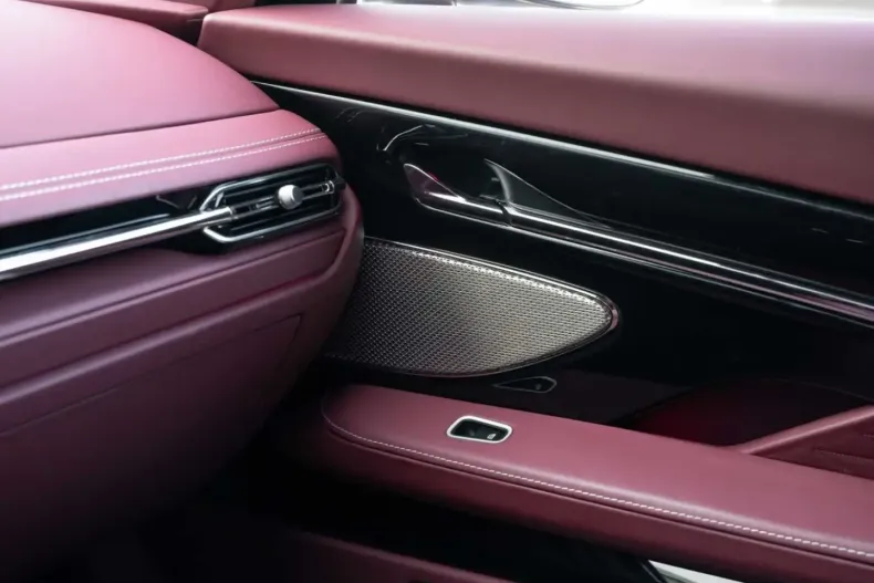 Aston Martin DB12 din 2024 cu 21.500 km - oferta AST154546 - foto 40