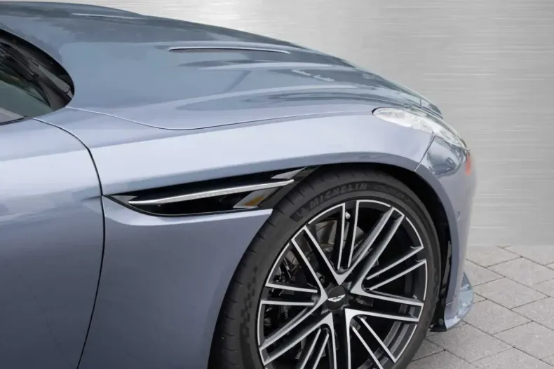 Aston Martin DB12 din 2024 cu 21.600 km - oferta AST154548 - foto 14