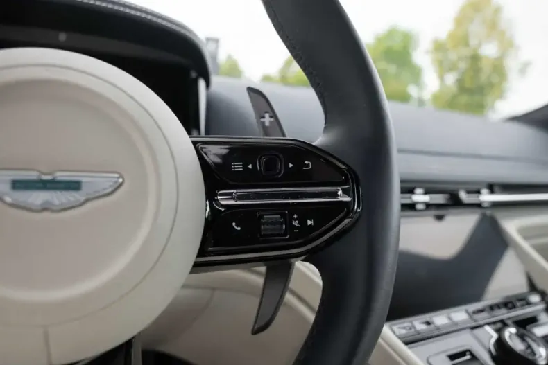 Aston Martin DB12 din 2024 cu 21.600 km - oferta AST154548 - foto 31