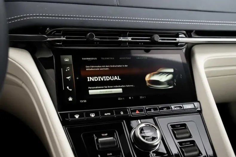 Aston Martin DB12 din 2024 cu 21.600 km - oferta AST154548 - foto 38