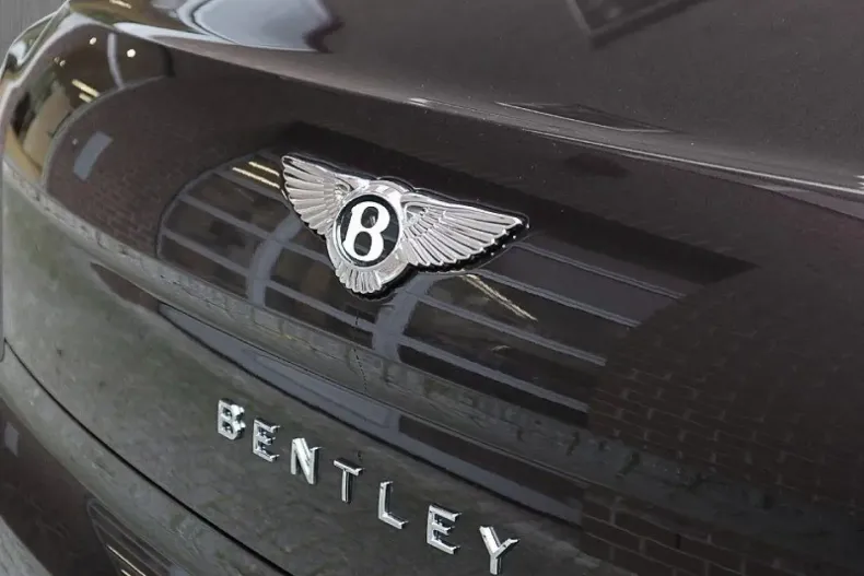 Bentley Flying Spur din 2024 cu 4.911 km - oferta BEN154549 - foto 9