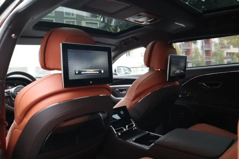 Bentley Flying Spur din 2024 cu 4.911 km - oferta BEN154549 - foto 19