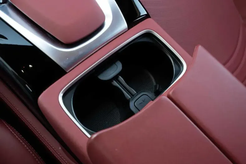 Aston Martin DBX din 2024 cu 16.000 km - oferta AST154551 - foto 32