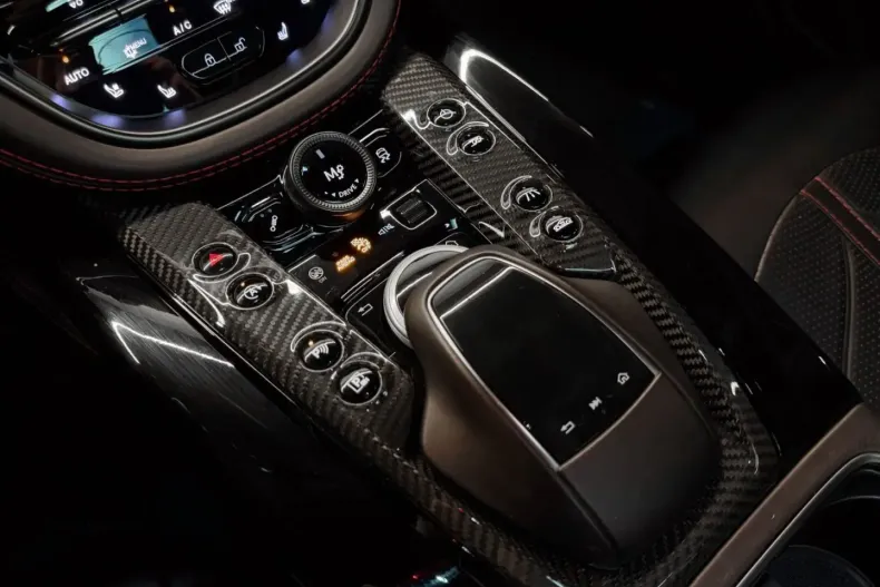 Aston Martin DBX din 2022 cu 24.400 km - oferta AST154556 - foto 20