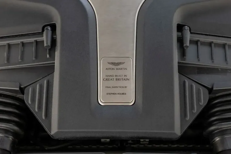 Aston Martin DBX din 2024 cu 9.970 km - oferta AST154557 - foto 28