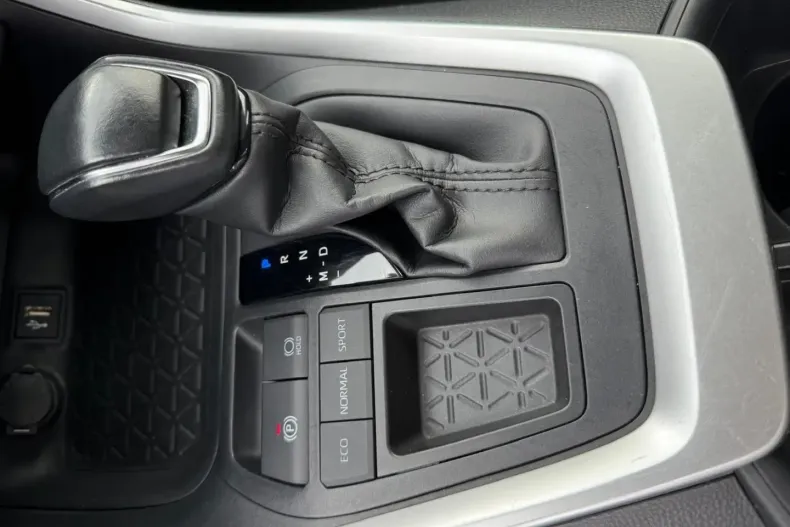 Toyota RAV4 din 2023 cu 42.213 km - oferta TOY154561 - foto 9