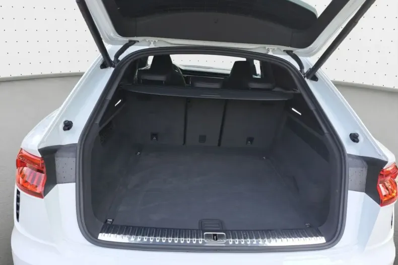 Audi RSQ8 din 2022 cu 35.990 km - oferta AUD154566 - foto 11