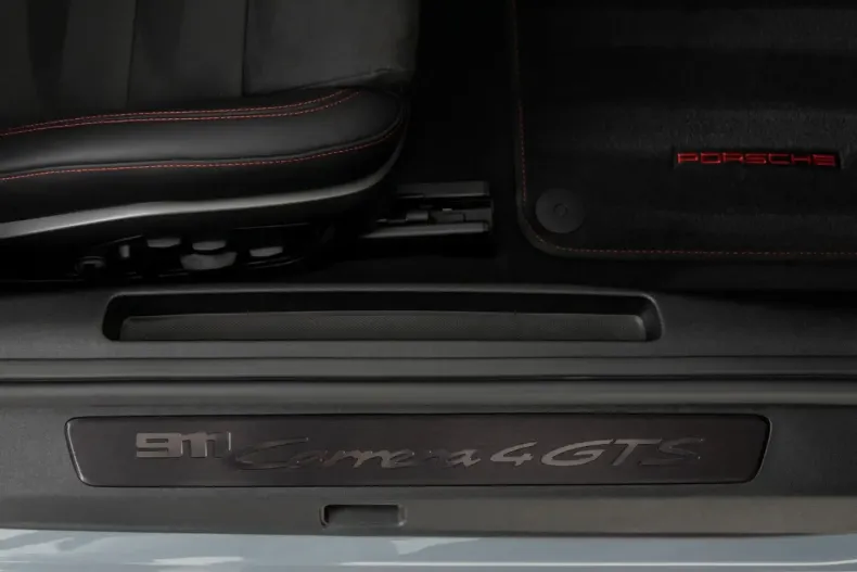 Porsche 992 din 2024 cu 15.334 km - oferta POR154572 - foto 20