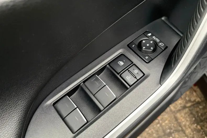 Toyota RAV4 din 2022 cu 85.100 km - oferta TOY154573 - foto 23