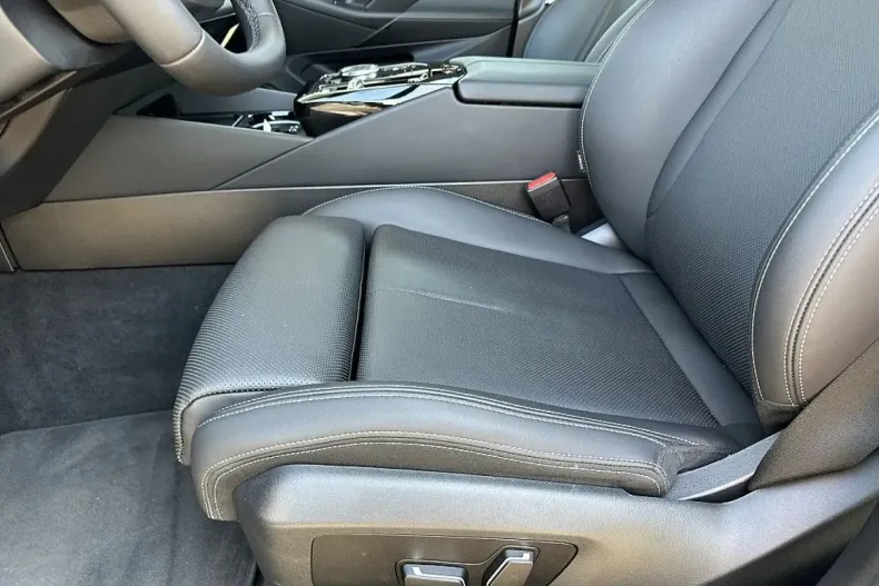 BMW 530 din 2024 cu 10.500 km - oferta BMW154578 - foto 17