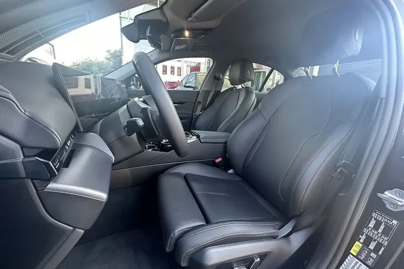 BMW 530 din 2024 cu 10.500 km - oferta BMW154578 - foto 18