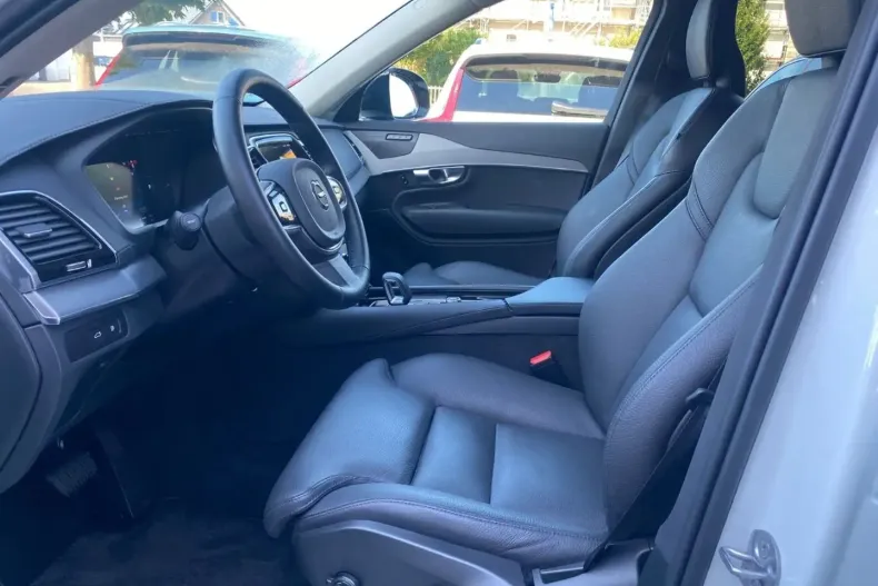 Volvo XC90 din 2024 cu 27.813 km - oferta VOL154588 - foto 10