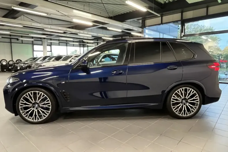 BMW X5 din 2024 cu 39.550 km - oferta BMW154598 - foto 1