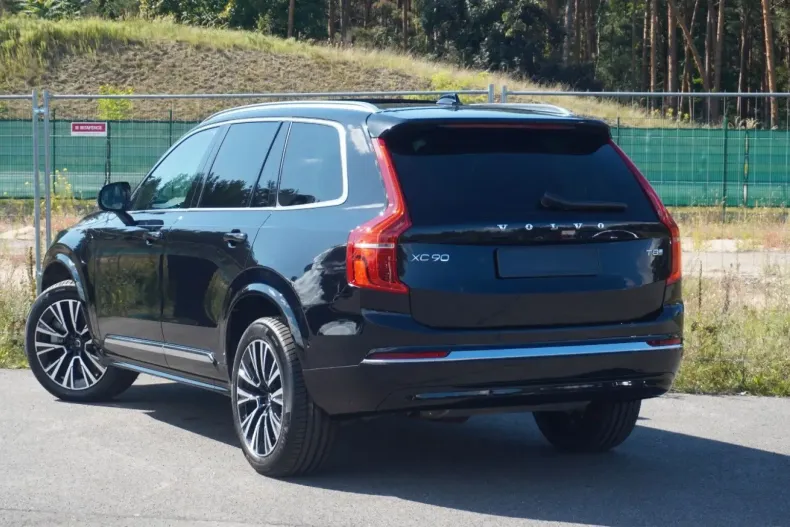 Volvo XC90 din 2024 cu 24.488 km - oferta VOL154607 - foto 3