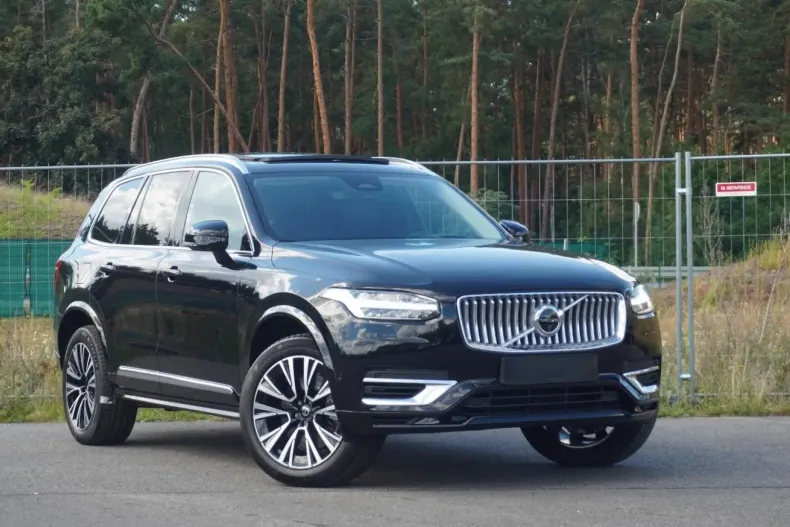 Volvo XC90 din 2024 cu 24.488 km - oferta VOL154607 - foto 8