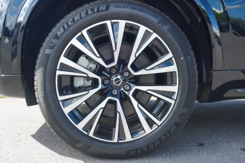 Volvo XC90 din 2024 cu 24.488 km - oferta VOL154607 - foto 10