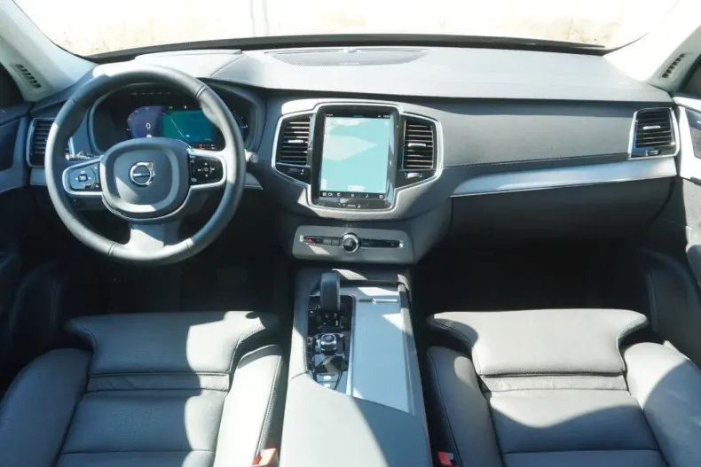 Volvo XC90 din 2024 cu 24.488 km - oferta VOL154607 - foto 11