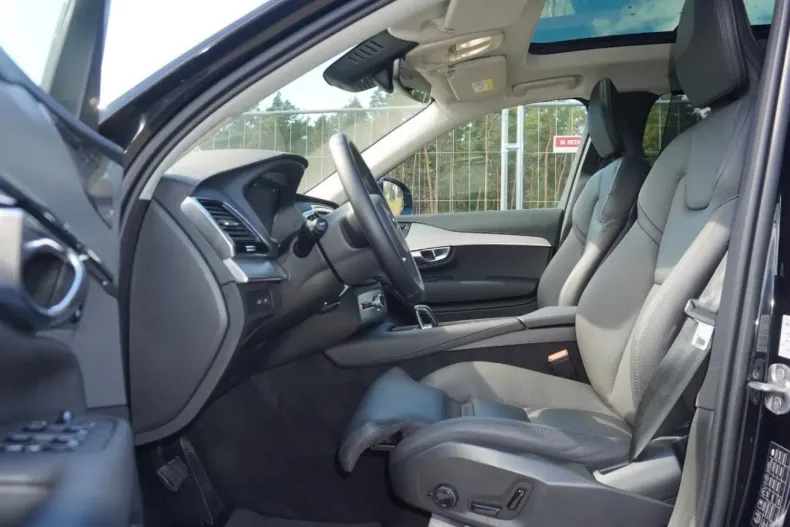 Volvo XC90 din 2024 cu 24.488 km - oferta VOL154607 - foto 13