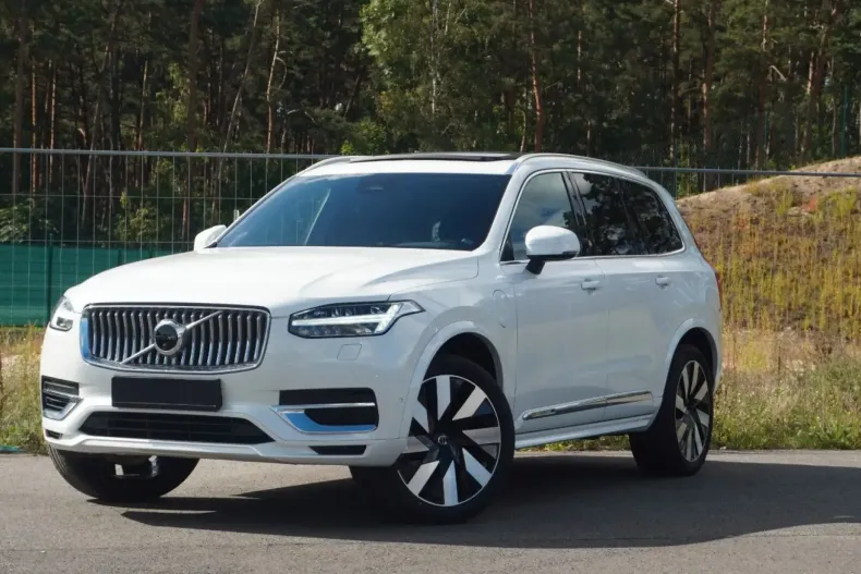 Volvo XC90 din 2024 cu 26.687 km - oferta VOL154608 - foto 1