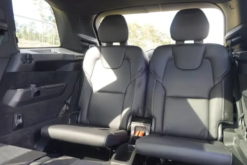 Volvo XC90 din 2024 cu 26.687 km - oferta VOL154608 - foto 16