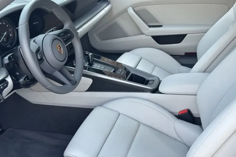 Porsche 992 din 2024 cu 3.150 km - oferta POR154610 - foto 6