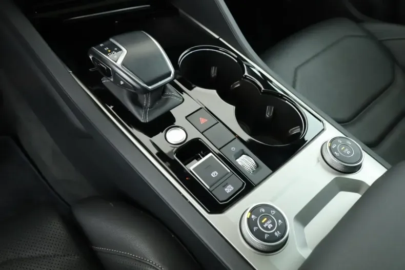 Volkswagen Touareg din 2020 cu 44.445 km - oferta VOL154616 - foto 15