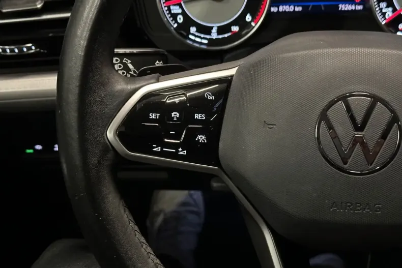 Volkswagen Touareg din 2021 cu 75.000 km - oferta VOL154617 - foto 18