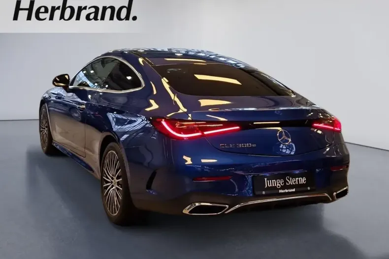 Mercedes-Benz CLE 300 din 2024 cu 8.763 km - oferta MER154619 - foto 4