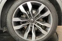 Volkswagen Touareg din 2023 cu 55.287 km - oferta VOL154621 - foto 8