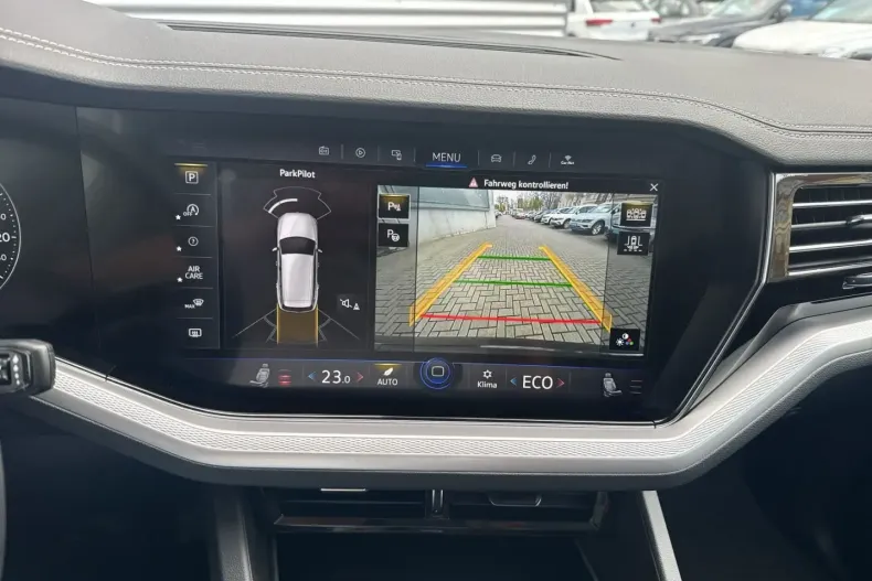 Volkswagen Touareg din 2023 cu 56.400 km - oferta VOL154625 - foto 16