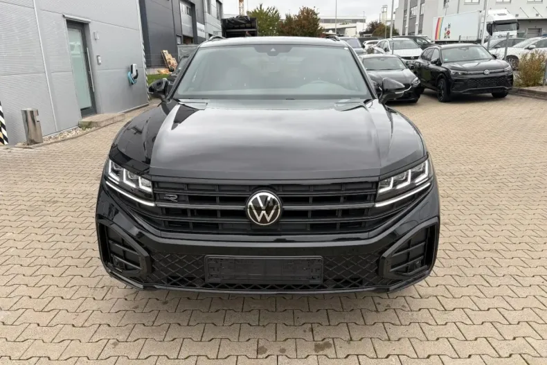 Volkswagen Touareg din 2024 cu 22.000 km - oferta VOL154627 - foto 3