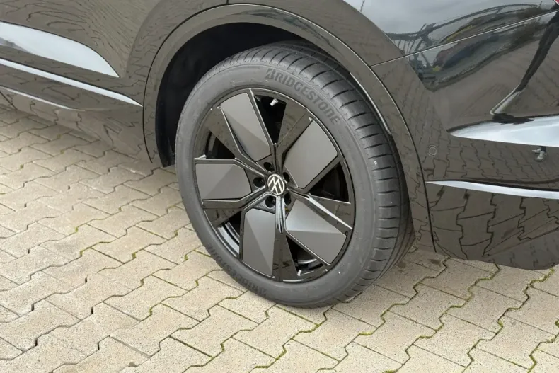 Volkswagen Touareg din 2024 cu 22.000 km - oferta VOL154627 - foto 10