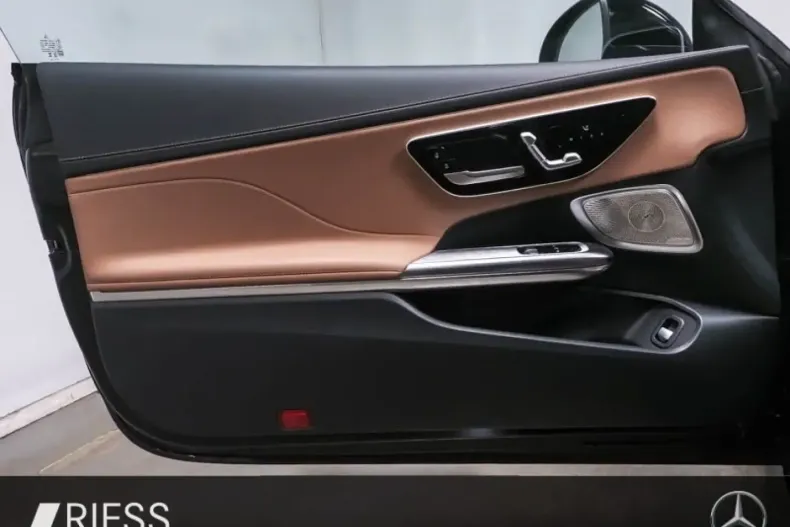 Mercedes-Benz CLE 450 din 2024 cu 12.625 km - oferta MER154629 - foto 5