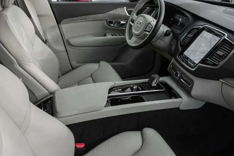 Volvo XC90 din 2023 cu 20.499 km - oferta VOL154634 - foto 7