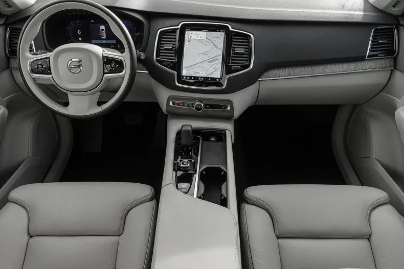 Volvo XC90 din 2023 cu 20.499 km - oferta VOL154634 - foto 9