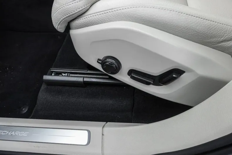 Volvo XC90 din 2023 cu 20.499 km - oferta VOL154634 - foto 14