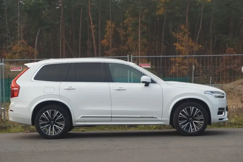 Volvo XC90 din 2024 cu 27.976 km - oferta VOL154637 - foto 7