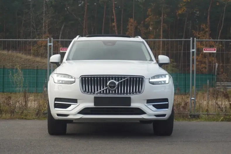 Volvo XC90 din 2024 cu 27.976 km - oferta VOL154637 - foto 9