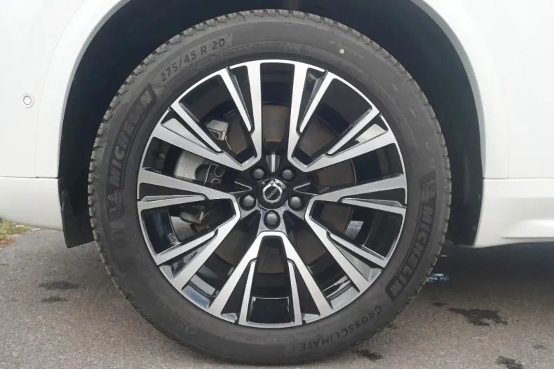 Volvo XC90 din 2024 cu 27.976 km - oferta VOL154637 - foto 10