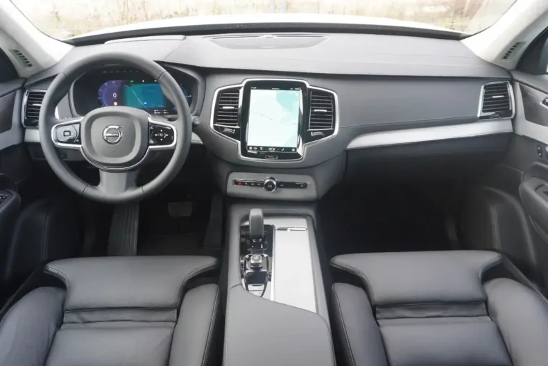 Volvo XC90 din 2024 cu 27.976 km - oferta VOL154637 - foto 11