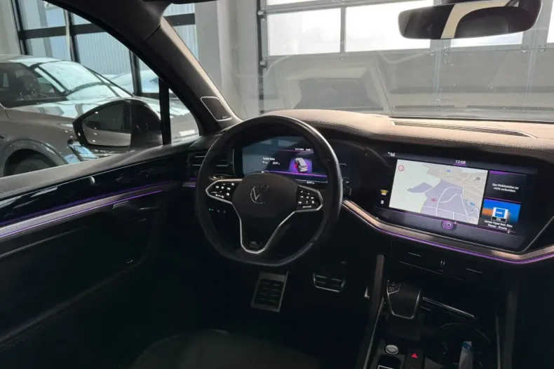 Volkswagen Touareg din 2022 cu 83.792 km - oferta VOL154649 - foto 9