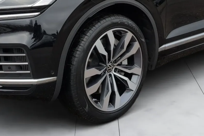 Volkswagen Touareg din 2022 cu 69.358 km - oferta VOL154655 - foto 4