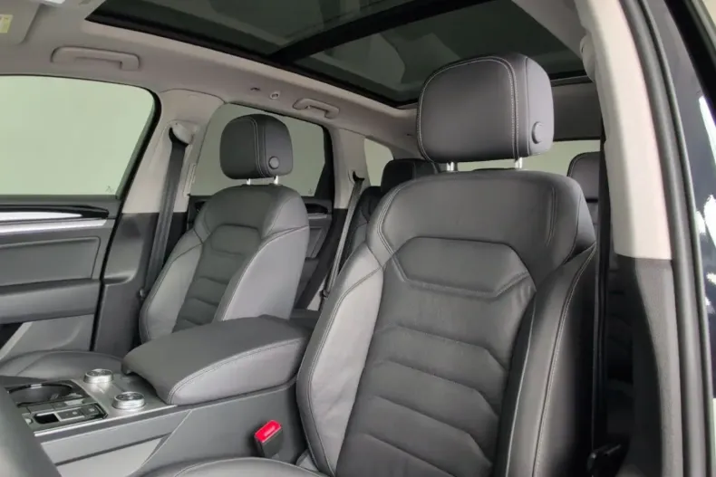 Volkswagen Touareg din 2022 cu 69.358 km - oferta VOL154655 - foto 14