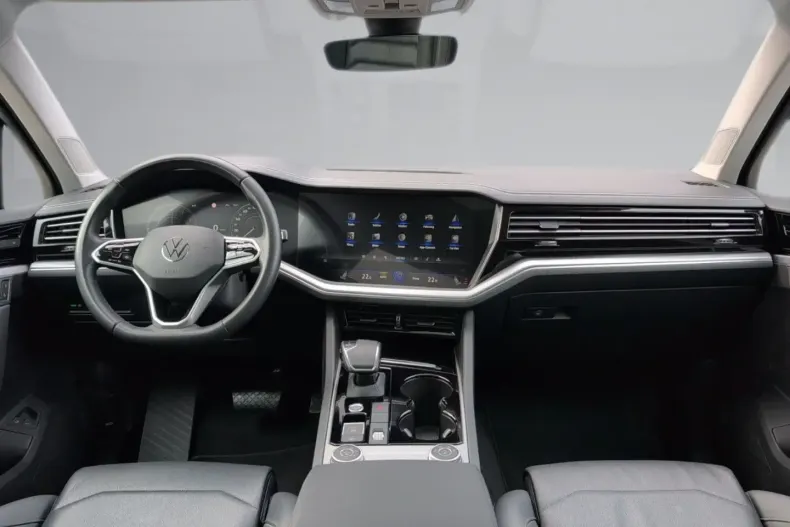 Volkswagen Touareg din 2022 cu 69.358 km - oferta VOL154655 - foto 24